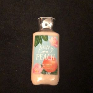 Bath and body works pretty as a peach body lotion